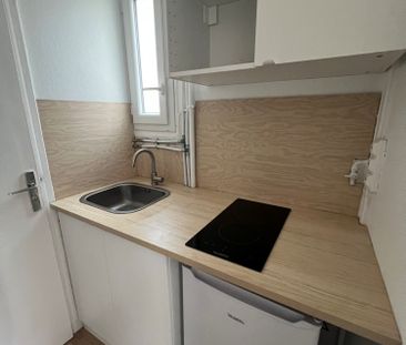 Location Appartement 1 pièce 19m² PARIS 2ème - Photo 3