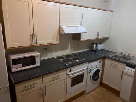 2 bedroom flat to rent - Photo 5