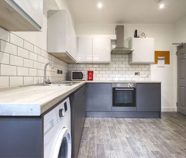 Fern Avenue Room 5 - Photo 2