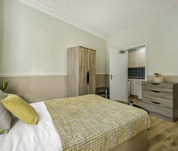 223 Hyde Park Road Leeds - LS6 1AH - Photo 1