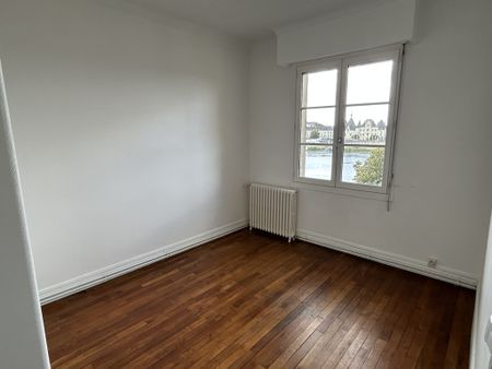 Location Appartement 4 pièces 99m² SAUMUR 49400 - Photo 3