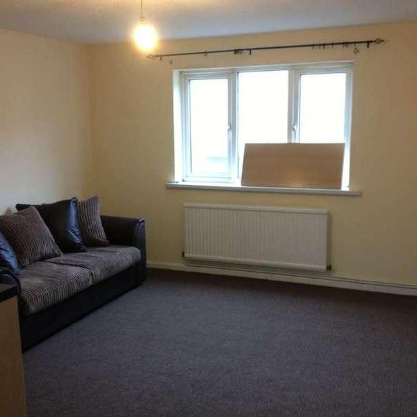 Moira Court, Adamsdown, CF24 - Photo 1