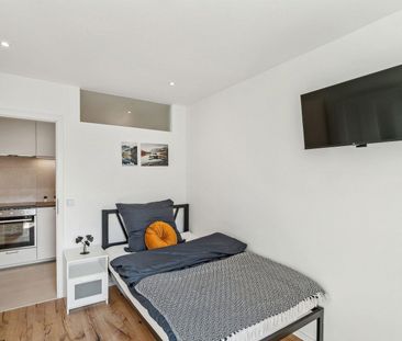 Pronájem bytu 1+1 • 22 m² bez realitkySolothurner Straße 9 München ... - Photo 2