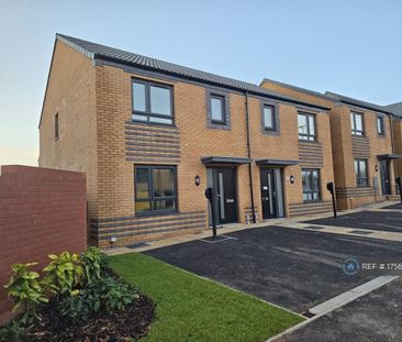 3 bedroom semi-detached house to rent - Photo 5