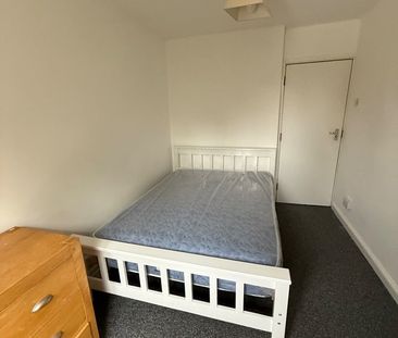 Room in a Shared House, Rathmines Close, NG7 - Photo 6