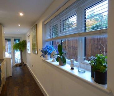 Alfred Road, Brentwood, CM14 - Photo 6