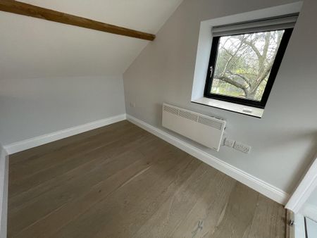 1 bedroom barn conversion to rent - Photo 3