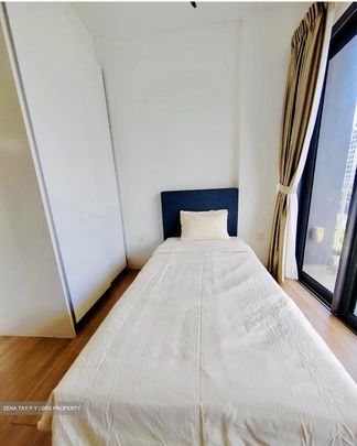 The Lakefront Residences (D22), Condominium - For Rent - Photo 1