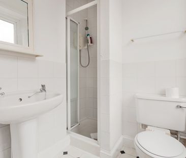 Studio Flat, Charleville Rd, W14 - Photo 6