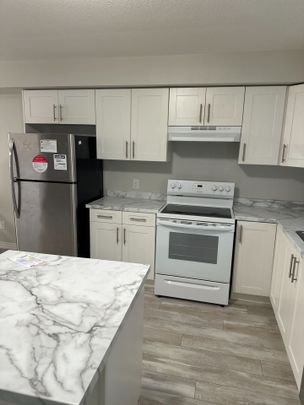 For Lease - 7768 Ascot Circle Unit# 51, Niagara Falls, Ontario - Photo 1