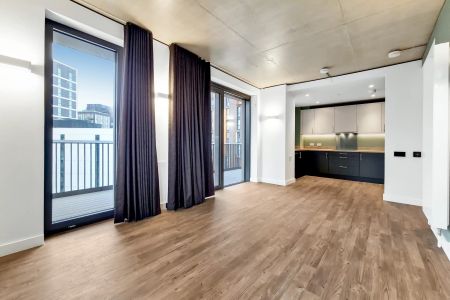 2 Bedroom Apartment - Photo 3
