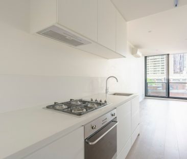 Nice and shiny 1 Bedroom 1 Bathroom apartment for rent! - Photo 4