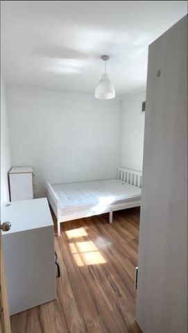 Room in a Shared Flat, Lockwood House, SE11 - Photo 4