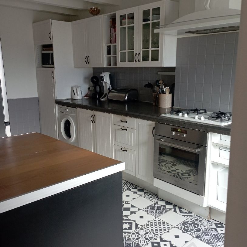 Location Appartement 4 pièces 106m² ST ETIENNE 42000 - Photo 1