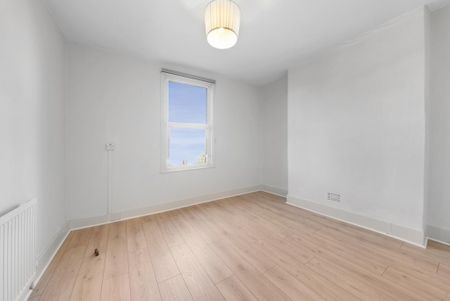 4 bedroom maisonette to rent - Photo 5