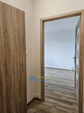 Pronájem bytu 1+kk 33 m - Fotografie 4