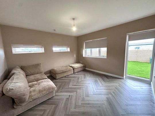 3 bedroom detached house to rent - Photo 1