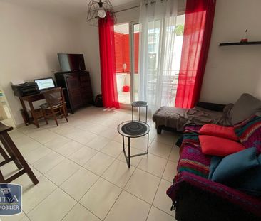 Location Appartement 2 pièces 38m² ST DENIS 97400 - Photo 1