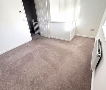 2 bedroom semi-detached house to rent - Photo 2