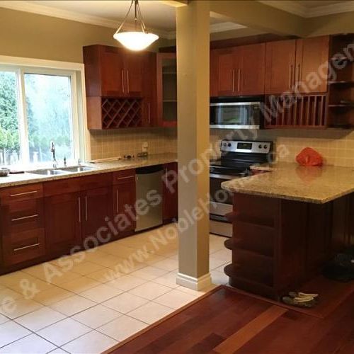 16389 112 Avenue Surrey - Photo 1
