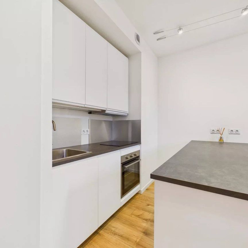 APPARTEMENT STUDIO MEUBLE - 1 PLACE ILE DE BEAUTE - NICE PORT - Photo 1