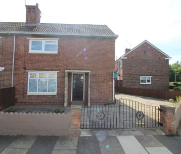 3 Bedroom End Terraced House - Photo 1