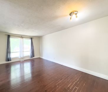 For Lease - 222 Castlefrank Road Unit# Upper, Kanata, Ontario - Photo 2