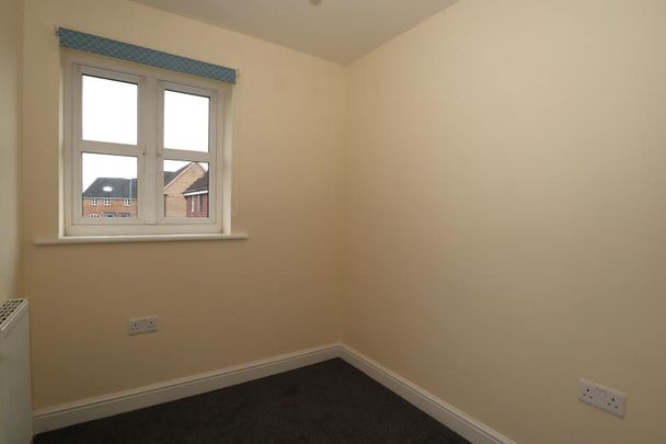 Lucius Close, North Hykeham, LN6 - Photo 1