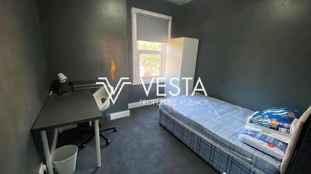 1 bedroom in a house share to rent - Photo 3