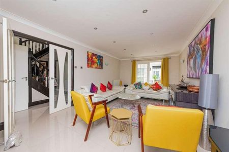 Woodward Close, Winnersh, Wokingham, RG41 - Photo 4