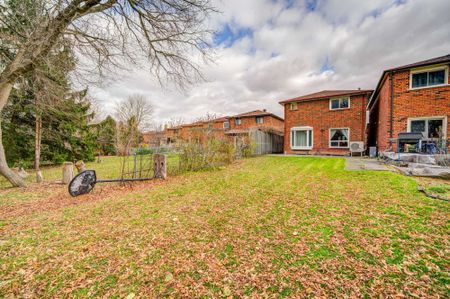 For Lease - 34 Denby Court, Markham, Ontario - Photo 3