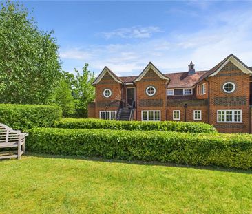 Stokes View, Pangbourne, Reading, Berkshire, RG8 - Photo 2