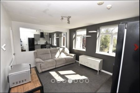 1 Bedroom Flats in Headingley - Photo 3