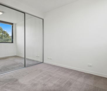 An excellent location, views and privacy all in one - Photo 3