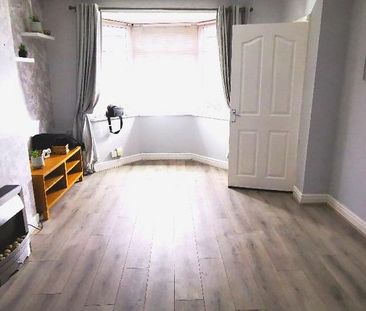 2 bedroom semi-detached house to rent - Photo 5