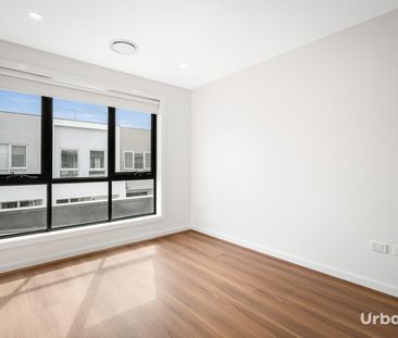 Be the First to Live In – Brand New 3 Bedroom Townhome - Photo 3