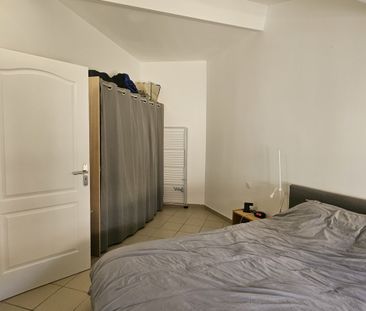 Camaret sur Aigues centre, T3 en duplex - Photo 2