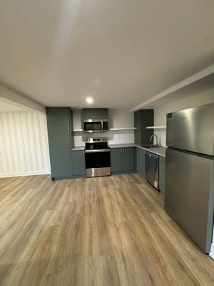 For Lease - 1590 Liveoak Drive Unit# Basement, Mississauga, Ontario - Photo 1