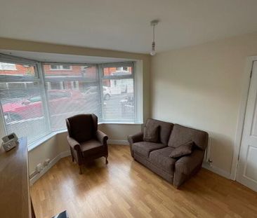 28 Whitehall Parade, Belfast, BT7 3GX - Photo 2