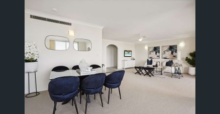 Harbourside elegance in Fairlight's prestigious Quintella building - Photo 2