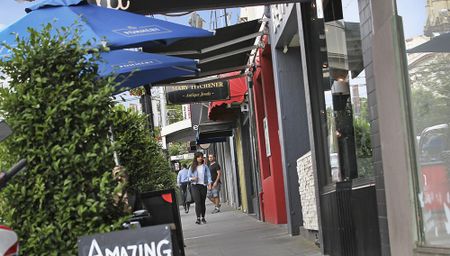 6/18 Walsh Street, South Yarra VIC 3141 - Apartment For Rent | Domain - Photo 4