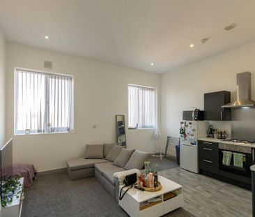 1 bedroom apartment to rent - Photo 2