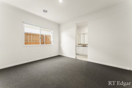 Brand New 4-Bedroom Home in Riverside Estate, Kyneton - Photo 2