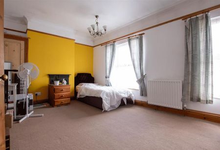 3 bedroom terraced house to rent - Photo 4