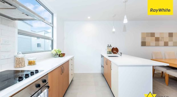 Modern Three-Bedroom Townhouse Offering Space, Style, and a Prime Parnell Location - Photo 1