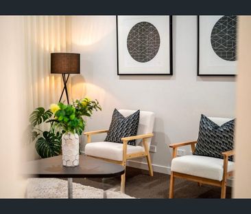 Modern Family Home with Multiple Living Areas in Prime Clyde North ... - Photo 3