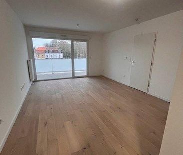 BEAU T2 AVEC TERRASSE ET PARKING - Photo 3