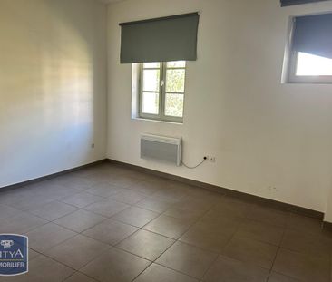 Location Appartement 2 pièces 64m² CARPENTRAS 84200 - Photo 6