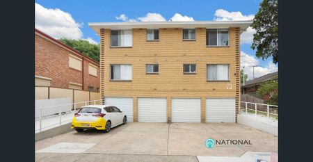 Spacious & Updated 2-Bedroom Apartment in Prime Parramatta Location - Photo 3