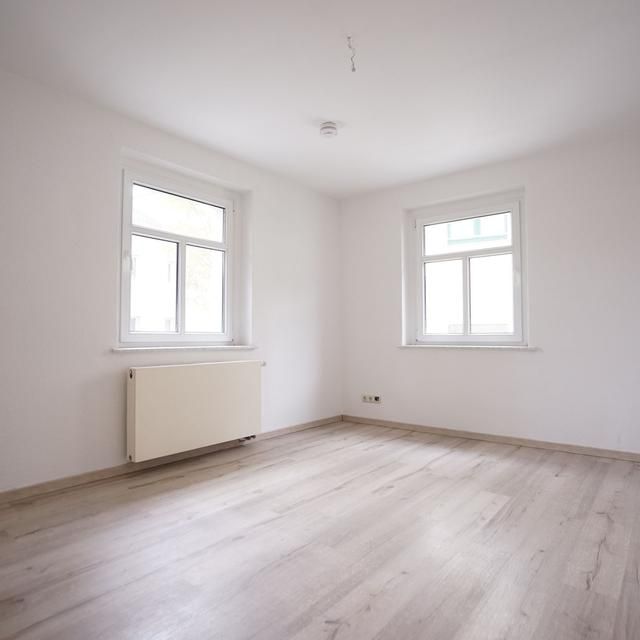 ** 1 Monat KALTMIETFREI** Geräumige 2-Raum Wohnung im Innenhof mit Balkon - Photo 1